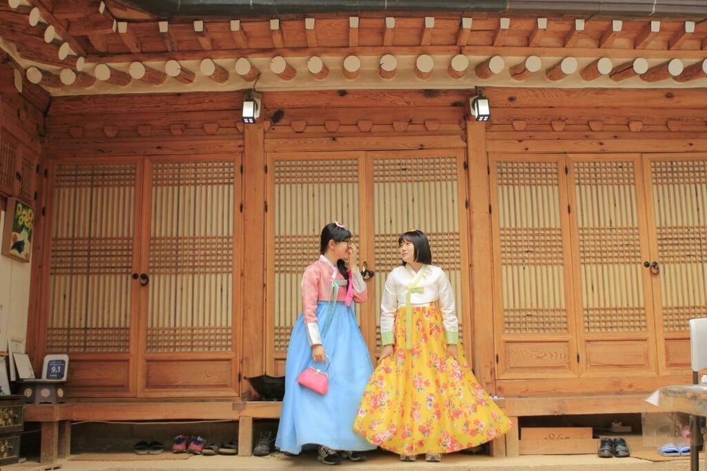 Namhyundang - Hanok Korean Traditional House Seul Exterior foto