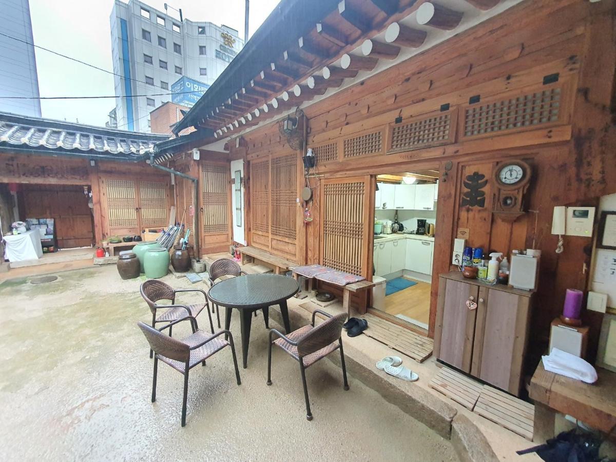Namhyundang - Hanok Korean Traditional House Seul Exterior foto