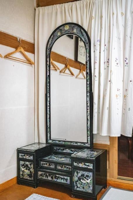 Namhyundang - Hanok Korean Traditional House Seul Exterior foto